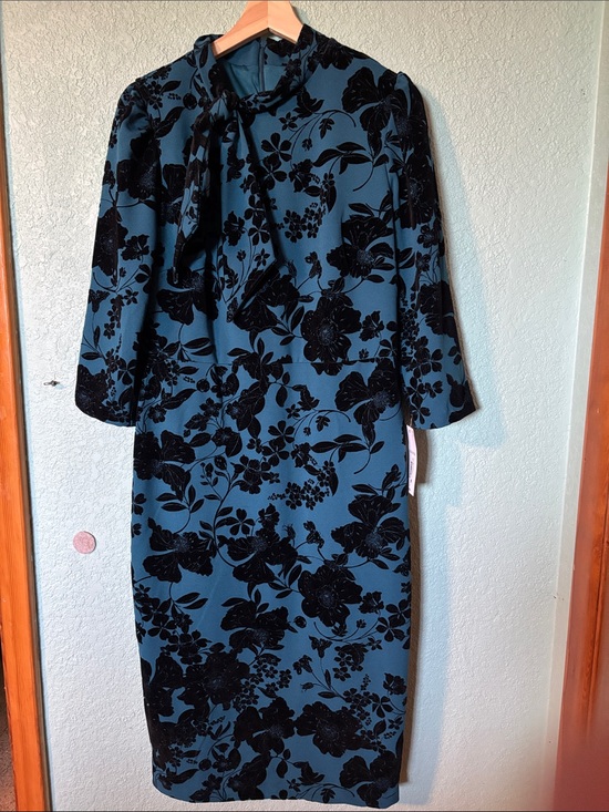Liz Claiborne Dresses & Skirts - Liz Claiborne Blue Teal Floral Velvet Burnout Tie-Neck Dress Women’s Size 8